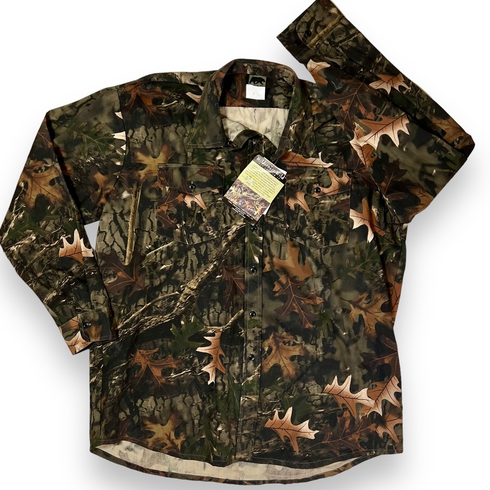 Y2K Bear Ridge Camouflage Button Down NWOT
